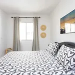 Apartment House En Cerca De Playa & Wifi